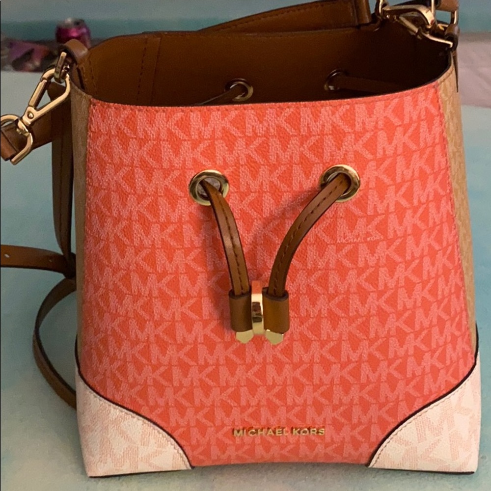 Michael Kors purse